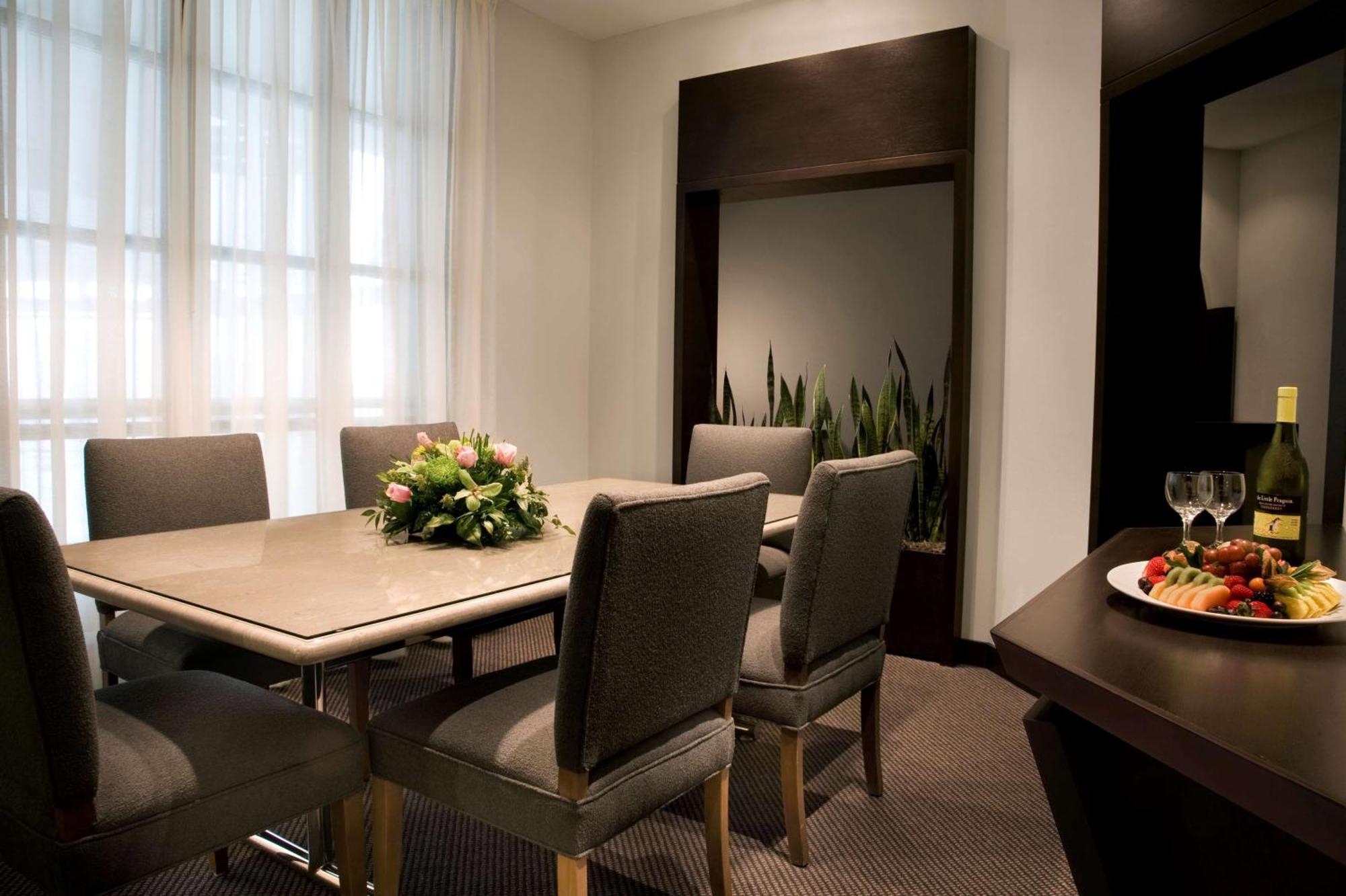 Hilton Suites Toronto-Markham Conference Centre & Spa מראה חיצוני תמונה